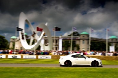 Win a Toyota GT86 race car drive at Goodwood